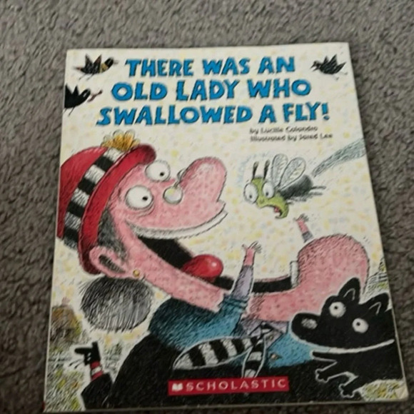 Scholastic Children's Book - There Was an Old Lady Who Swallowed a Chick (2) - Picture 2 of 2